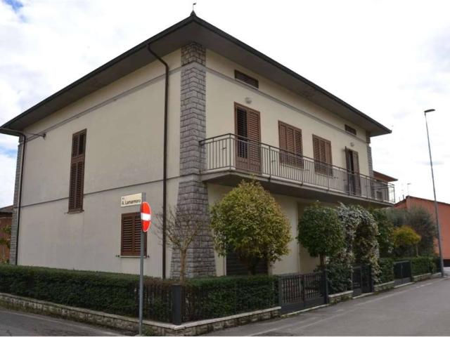 Villa in vendita a Civitella in Val di Chiana AR