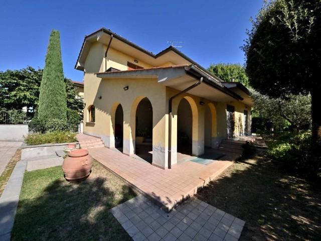 Villa in vendita a Civitella in Val di Chiana AR