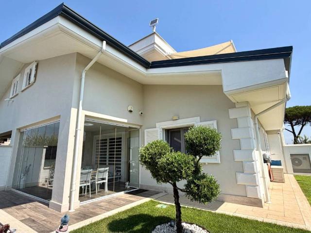 Villa in vendita a Ciampino RM