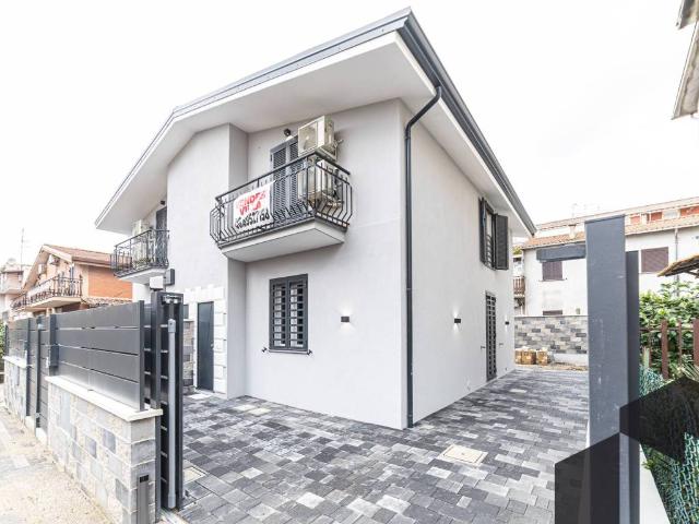 Villa in vendita a Ciampino RM