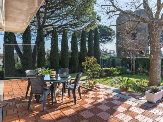 Villa in vendita a Ciampino RM