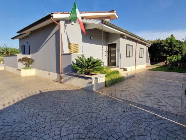 Villa in vendita a Ciampino RM