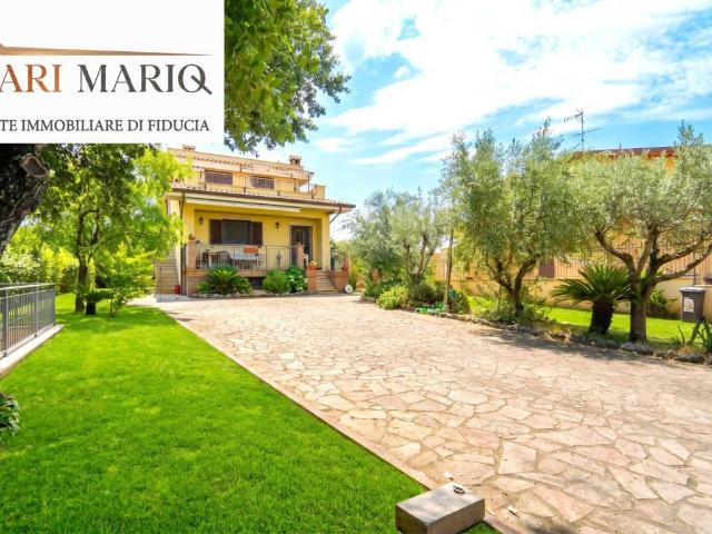 Villa in vendita a Ciampino RM