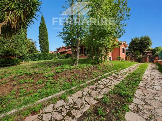 Villa in vendita a Ciampino RM