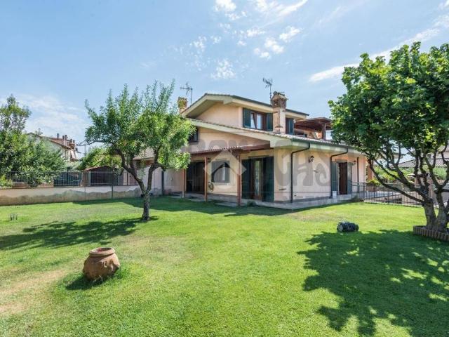 Villa in vendita a Ciampino RM