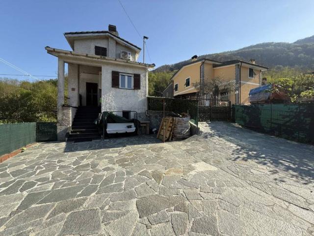 Villa in vendita a Cicagna GE