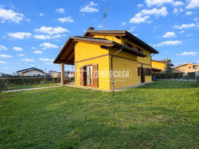 Villa in vendita a Cigliano VC