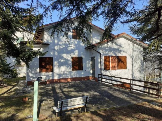 Villa in vendita a Cingoli MC