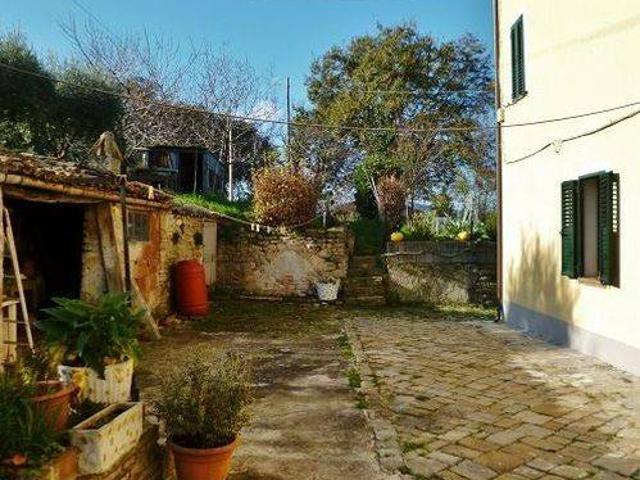 Villa in vendita a Cingoli MC
