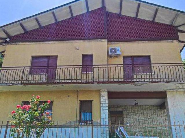 Villa in vendita a Cingoli MC