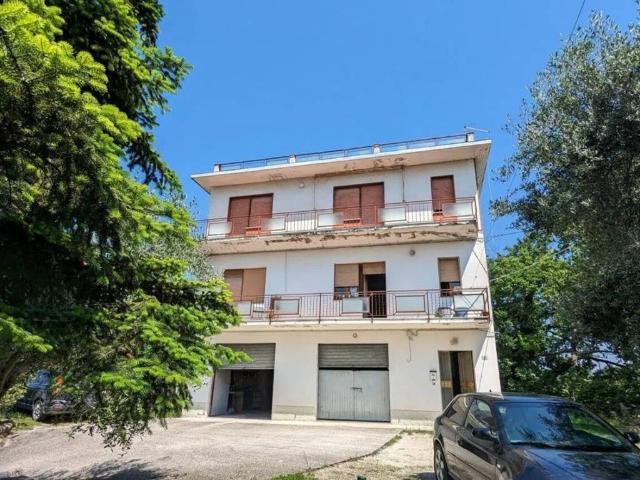 Villa in vendita a Cingoli MC