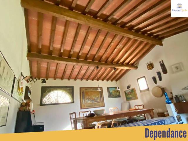 Villa in vendita a Cinigiano GR