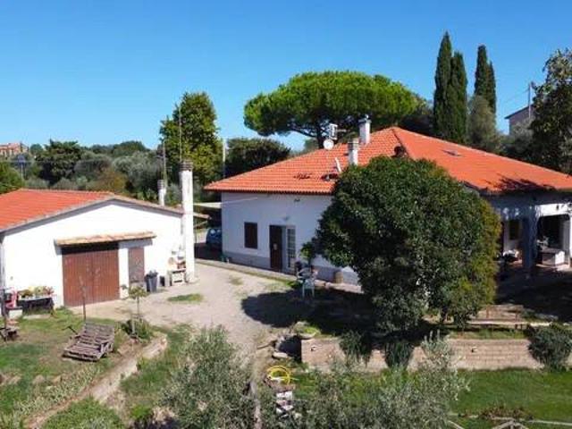 Villa in vendita a Cinigiano GR