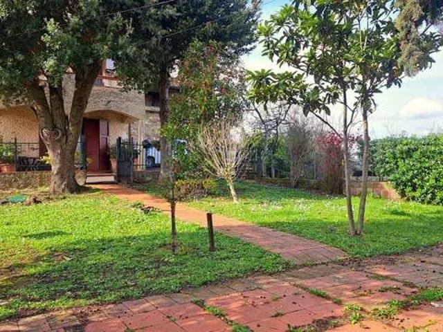 Villa in vendita a Cinigiano GR