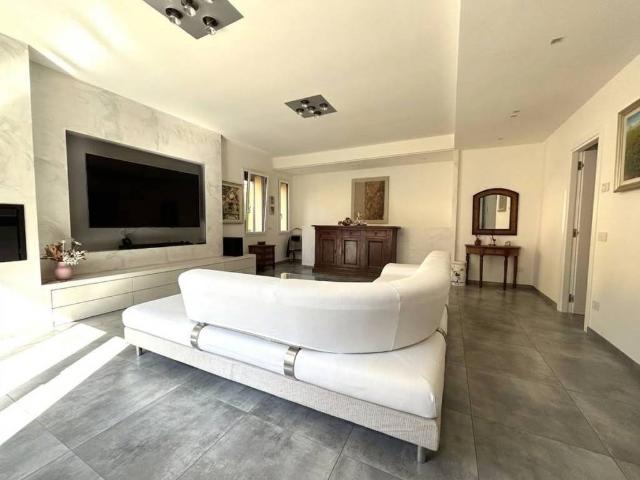 Villa in vendita a Cinisello Balsamo MI