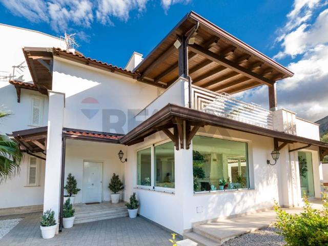 Villa in vendita a Cinisi PA