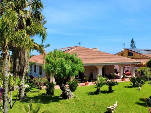 Villa in vendita a Cinisi PA