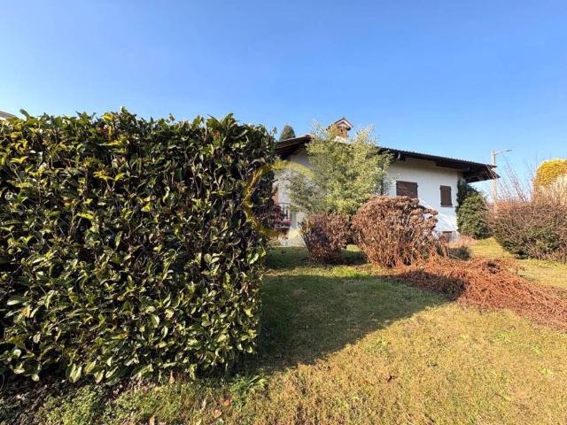 Villa in vendita a Cirimido CO