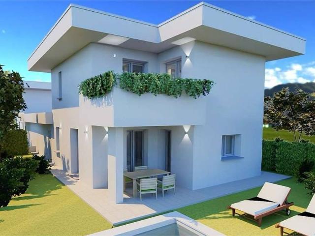 Villa in vendita a Cirimido CO