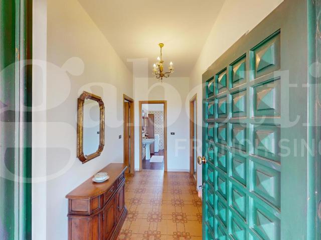 Villa in vendita a Cisano sul Neva