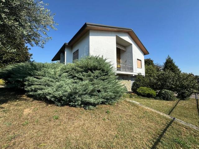 Villa in vendita a Ciserano BG