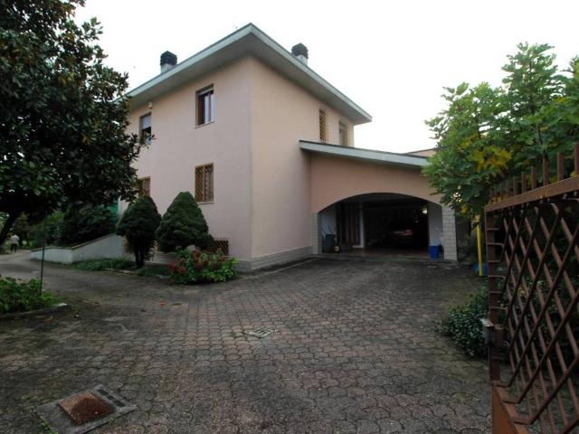 Villa in vendita a Cisliano MI