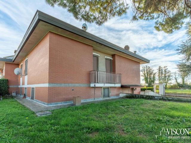 Villa in vendita a Cisliano MI