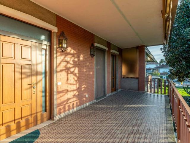 Villa in vendita a Cisliano MI