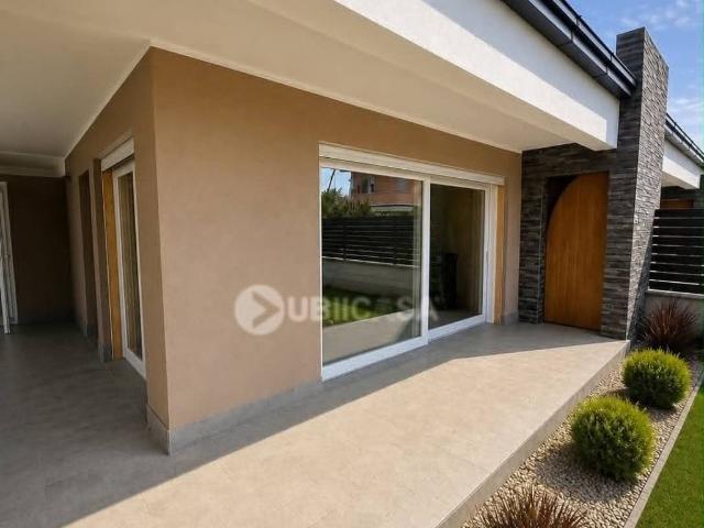 Villa in vendita a Cisterna di Latina LT