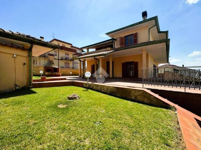 Villa in vendita a Cisterna di Latina LT