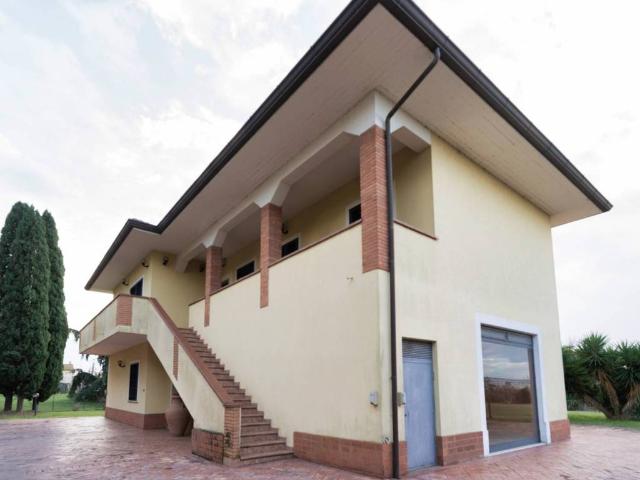 Villa in vendita a Cisterna di Latina LT