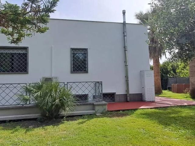 Villa in vendita a Cisterna di Latina LT