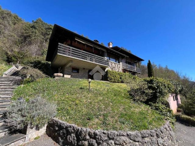 Villa in vendita a Clusone BG