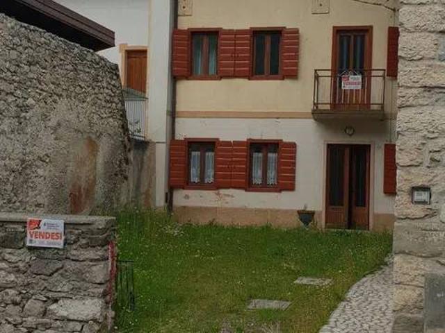 Villa in vendita a Claut PN