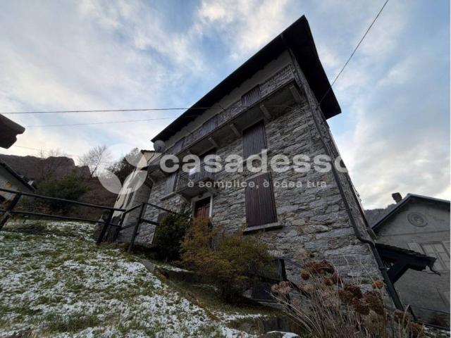 Villa in vendita a Cravagliana VC
