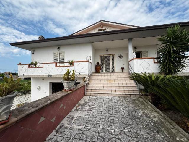 Villa in vendita a Crecchio CH