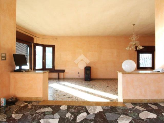 Villa in vendita a Creazzo VI