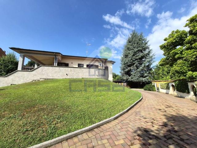 Villa in vendita a Cremona CR