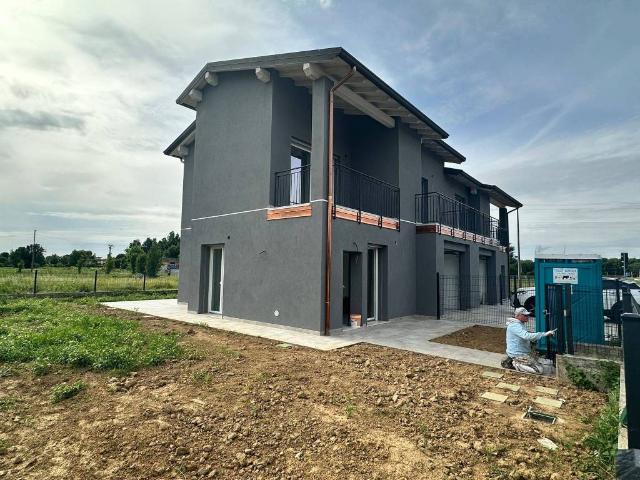 Villa in vendita a Cremona CR