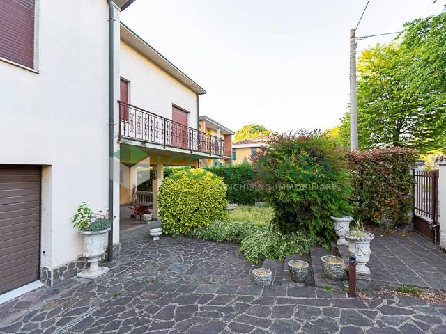 Villa in vendita a Crema CR