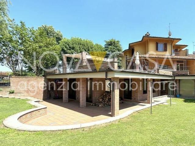 Villa in vendita a Crema CR