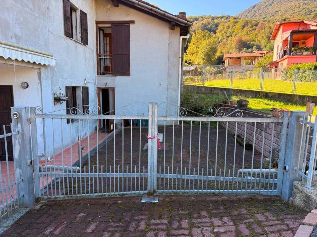 Villa in vendita a Cremenaga VA