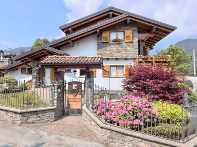 Villa in vendita a Cremeno LC