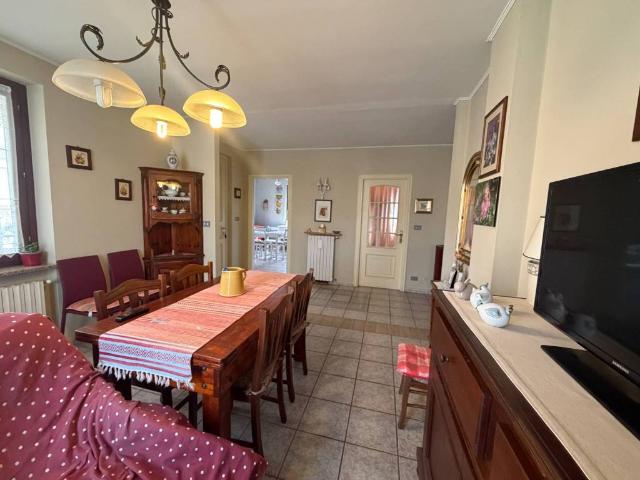 Villa in vendita a Crescentino VC