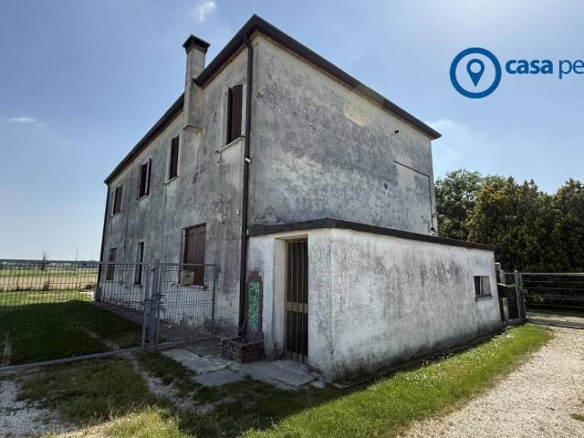 Villa in vendita a Crespino RO