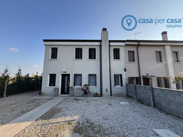 Villa in vendita a Crespino RO