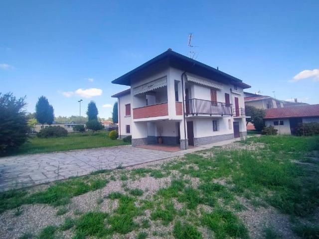 Villa in vendita a Cressa NO