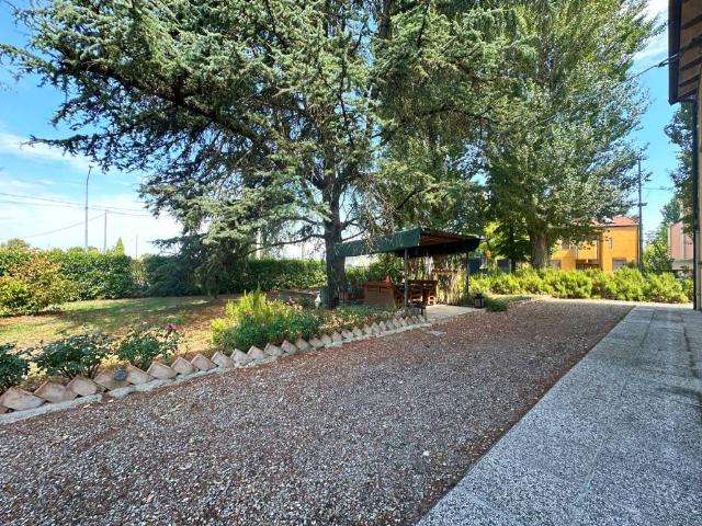Villa in vendita a Crevalcore BO