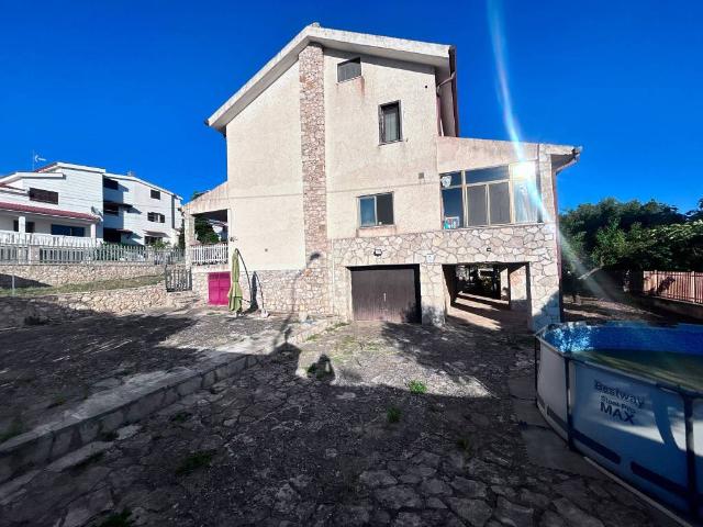 Villa in vendita a Crispiano TA