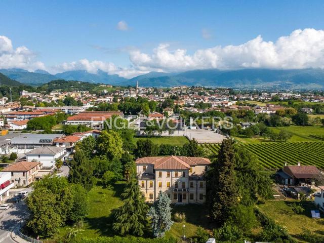 Villa in vendita a Crocetta del Montello TV